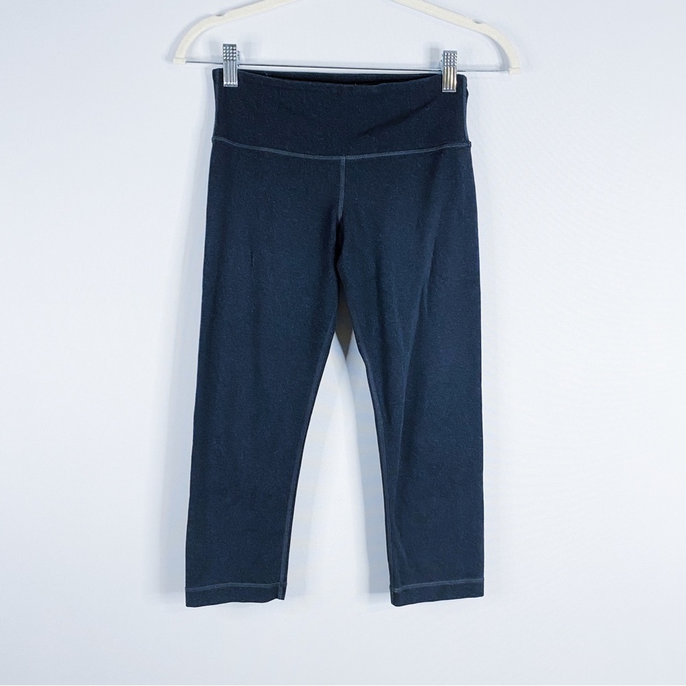 Lululemon - Dark Grey Crop Leggings